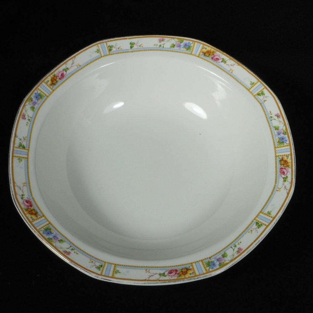 Vegetable Serving Bowl.  W H GRINDLEY UK